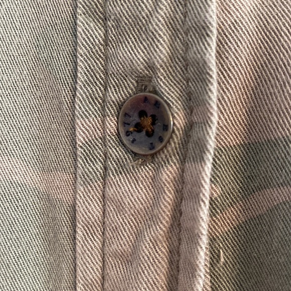 AE army stay lovely lovely button up shirt - Picture 2 of 3